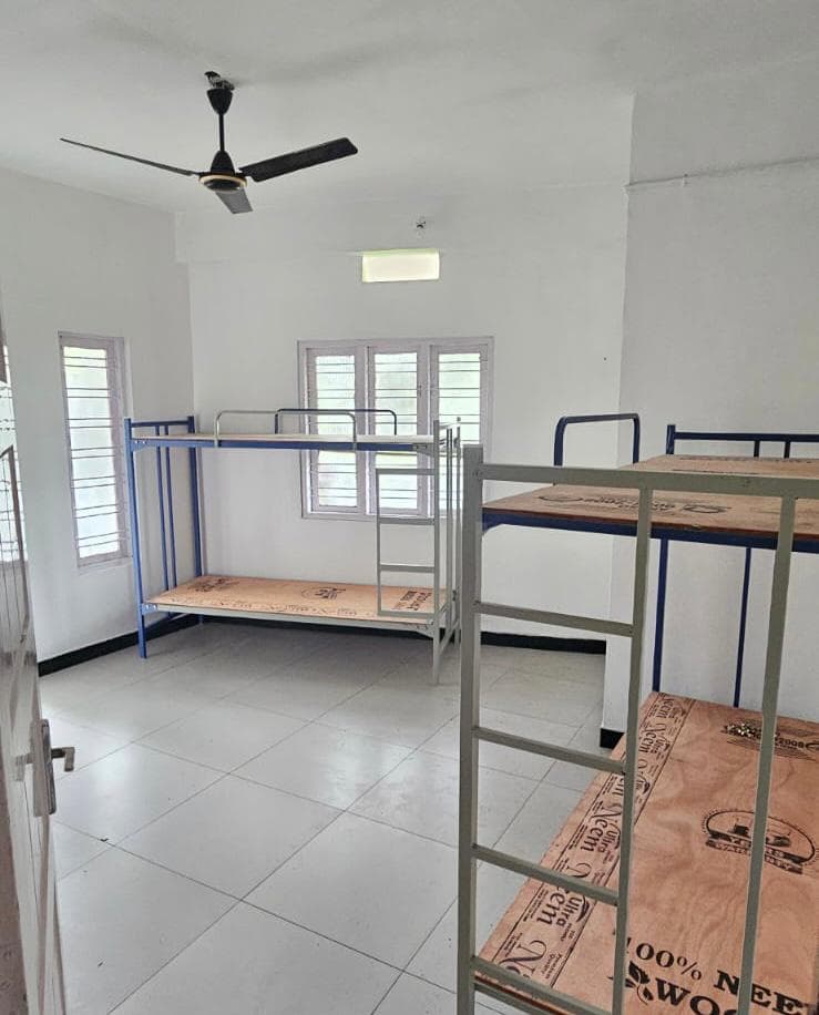 Al-Ameen Gents Hostel - Near Lisie Hospital - Image 6