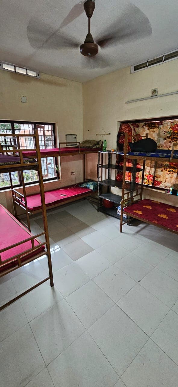 Al-Ameen Ladies Hostel - Kaloor - Image 6